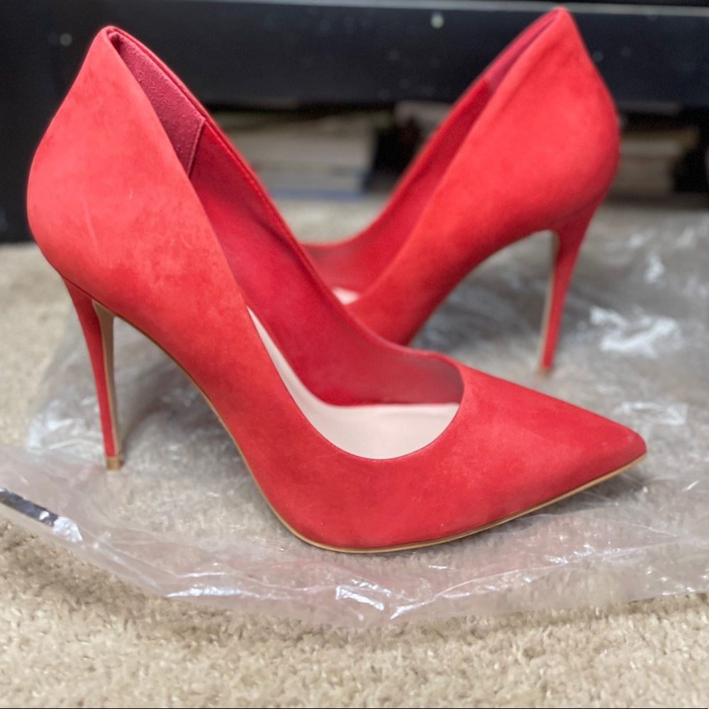 Red Aldo Heels SZ. 8